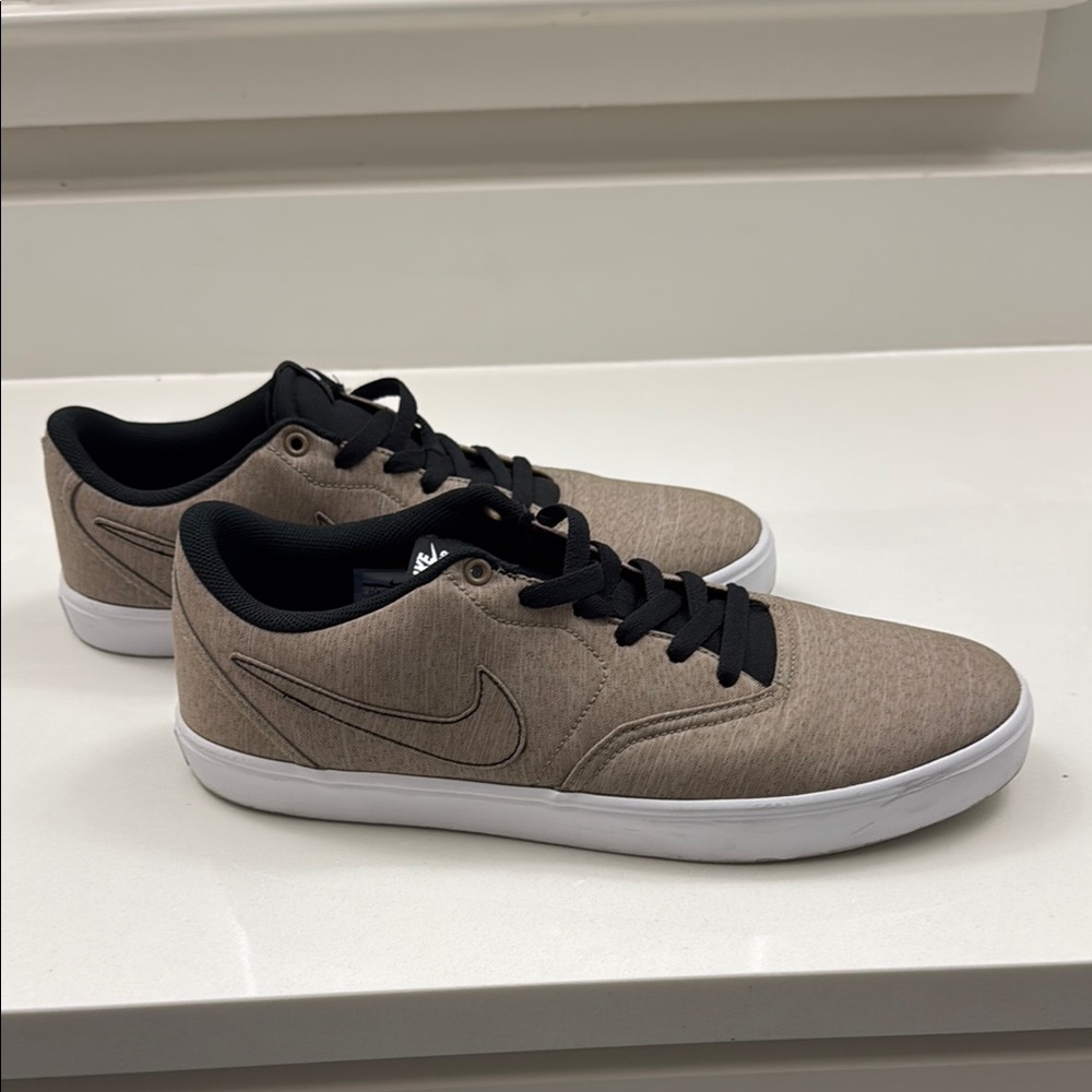Nike Men's Casual Sneakers - Beige